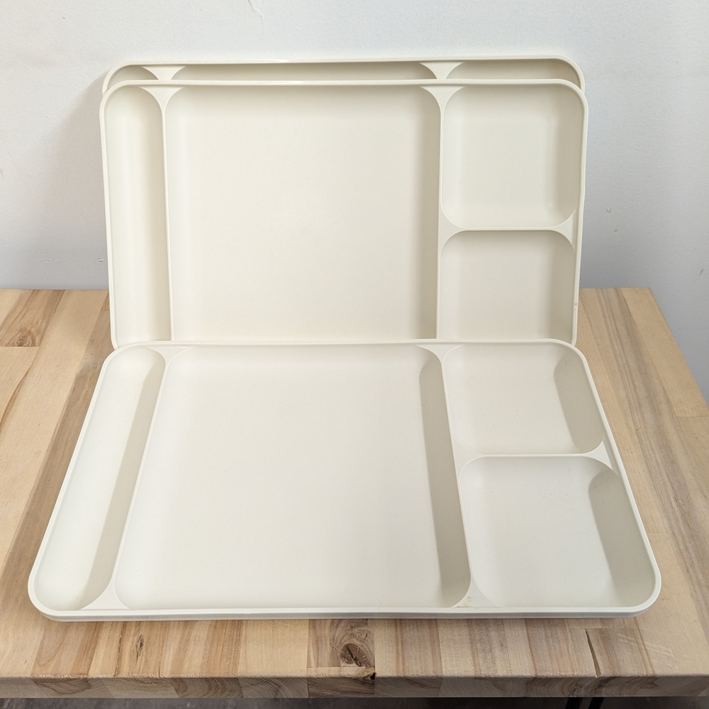 Retro Tupperware Cream Meal TV Tray Separated Tray School Lunch